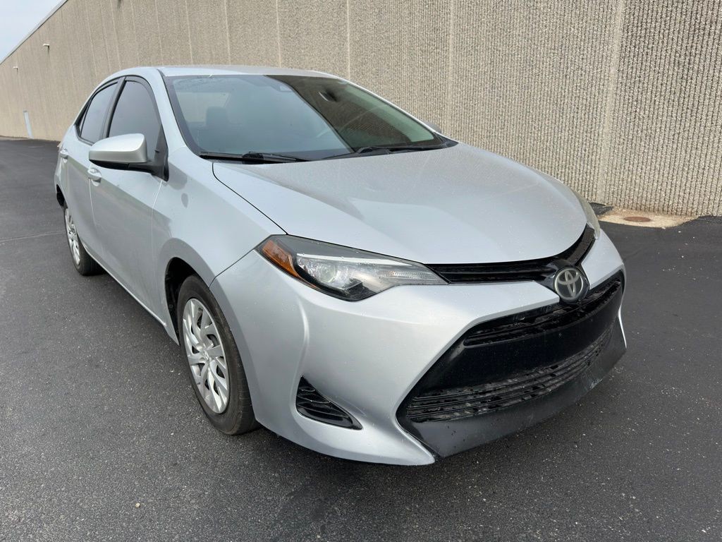 2017 Toyota Corolla Image 3
