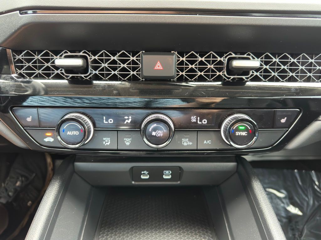 2023 Honda Accord Image 38