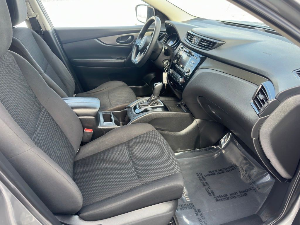 2018 Nissan Rogue Image 14