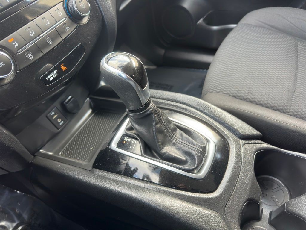 2018 Nissan Rogue Image 22