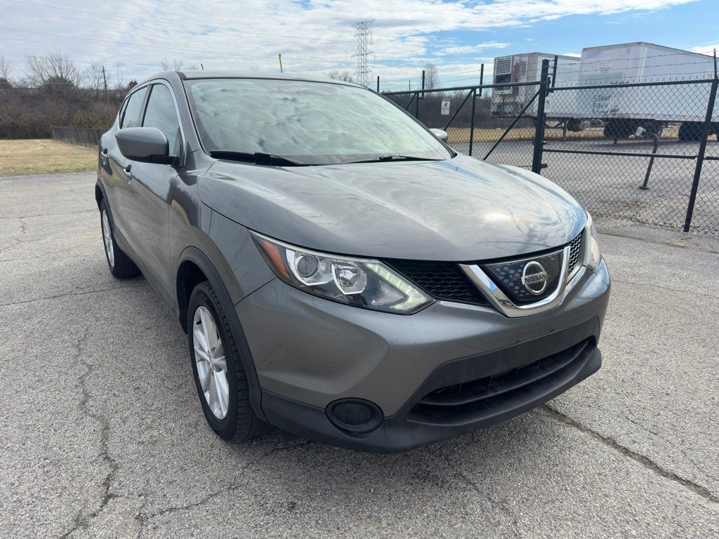 2018 Nissan Rogue Image 3