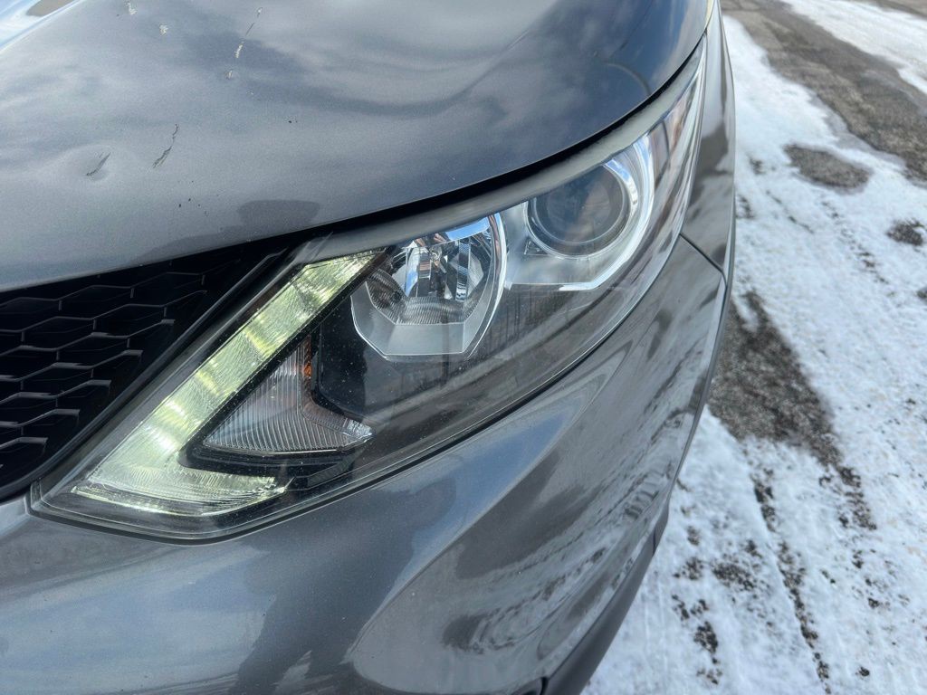 2018 Nissan Rogue Image 26