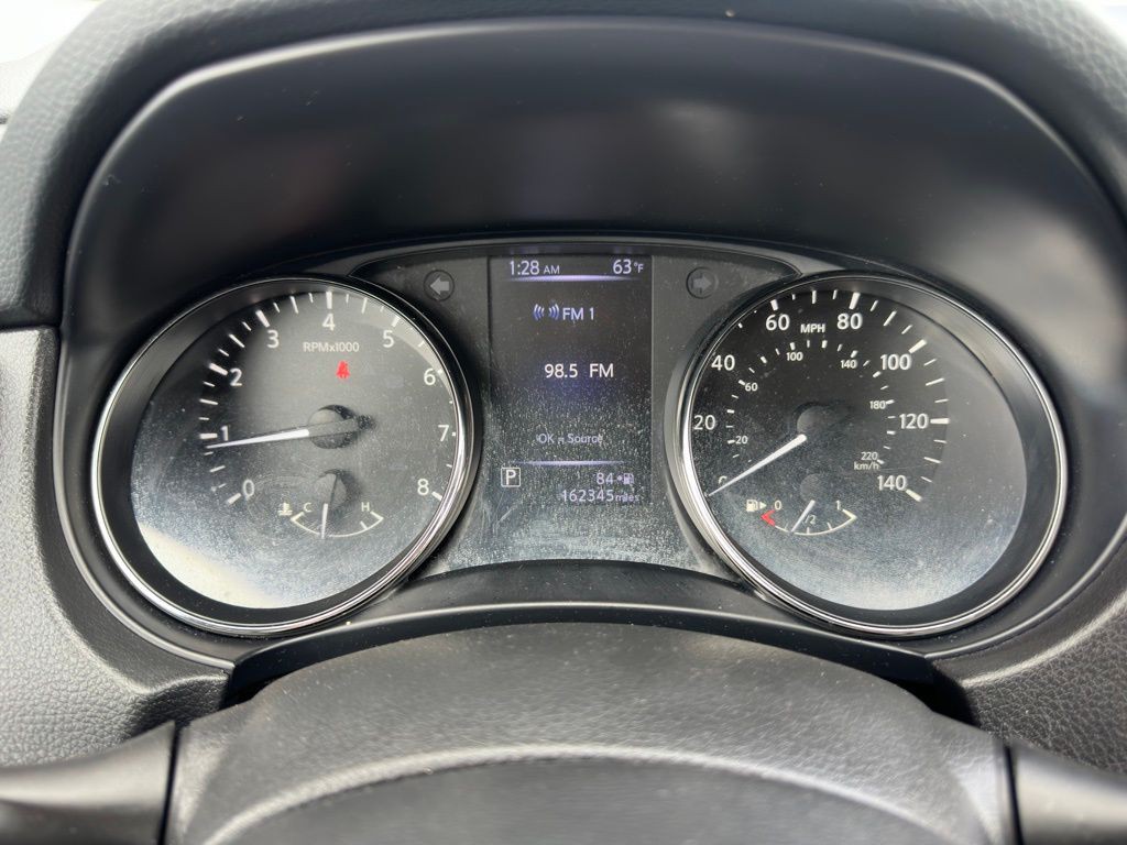 2018 Nissan Rogue Image 18