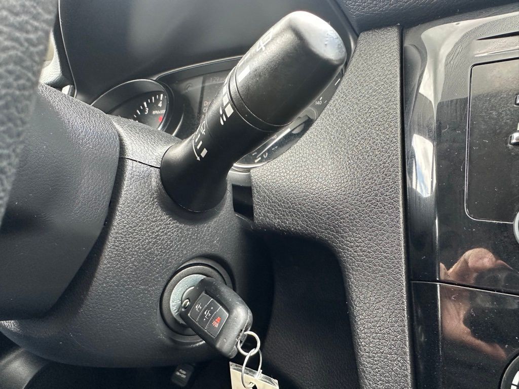 2018 Nissan Rogue Image 26