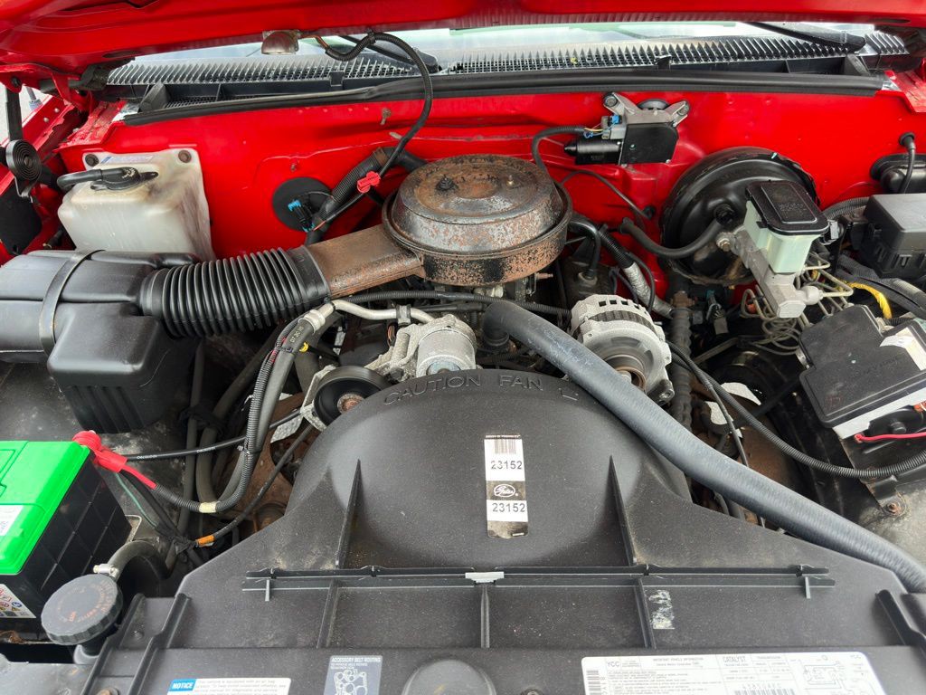 1995 Chevrolet C/K Image 16