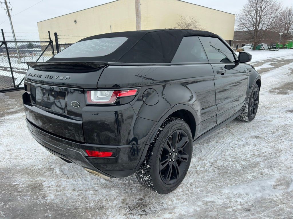2017 Land Rover Range Rover Evoque Image 9