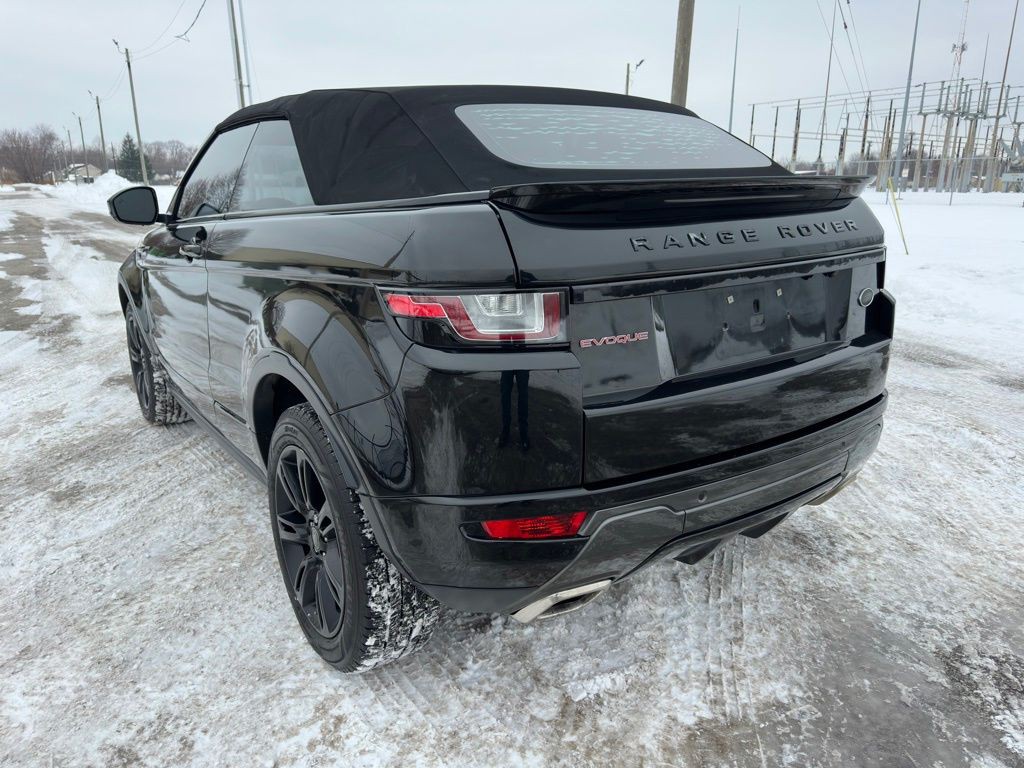 2017 Land Rover Range Rover Evoque Image 11