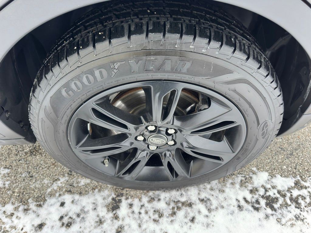 2017 Land Rover Range Rover Evoque Image 14