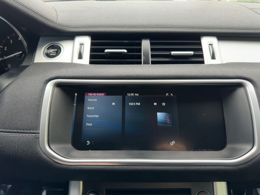 2017 Land Rover Range Rover Evoque Image 32