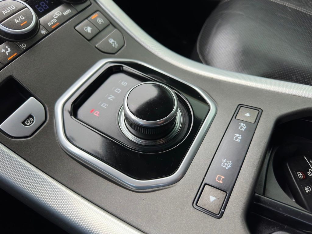 2017 Land Rover Range Rover Evoque Image 36