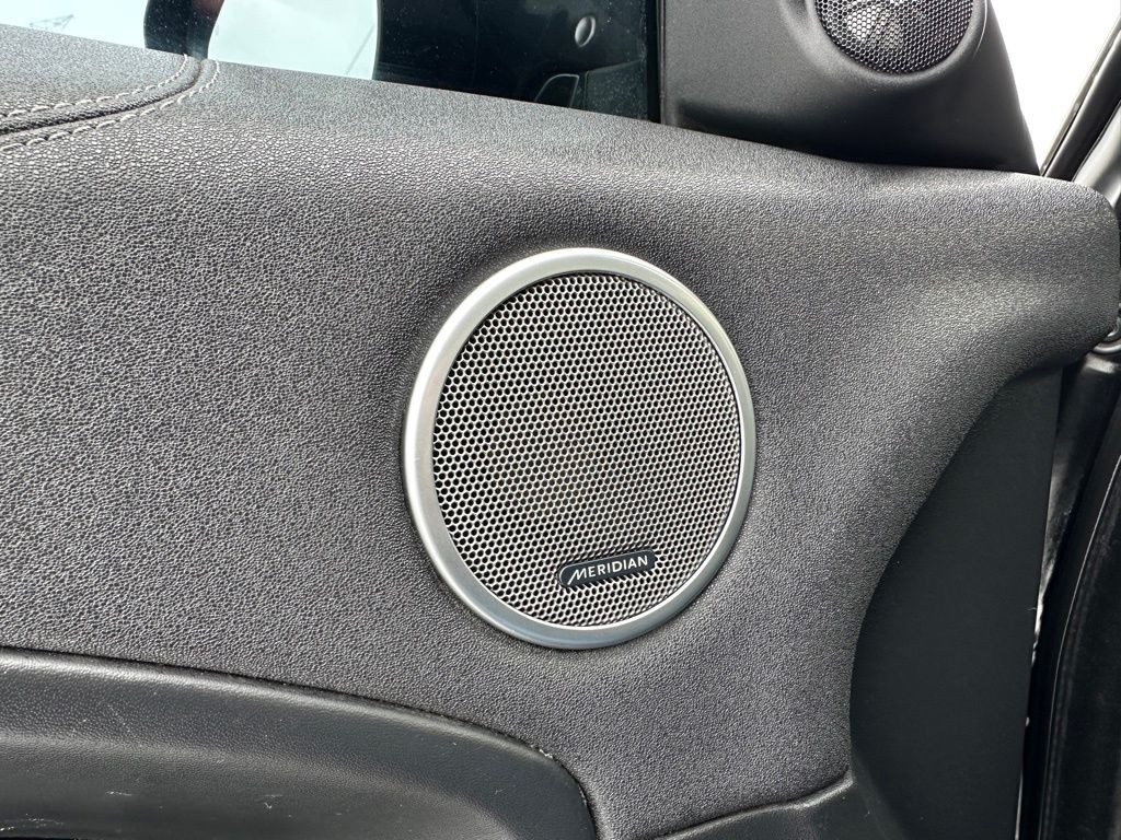 2017 Land Rover Range Rover Evoque Image 37