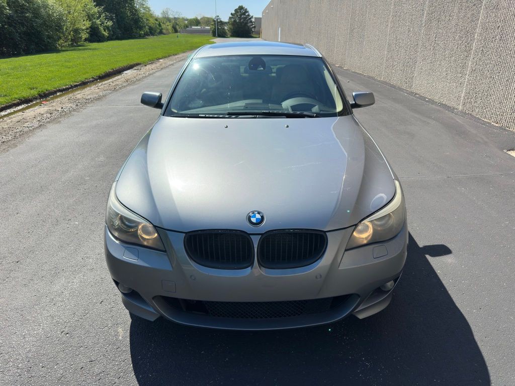 2008 BMW 5 Series Image 2