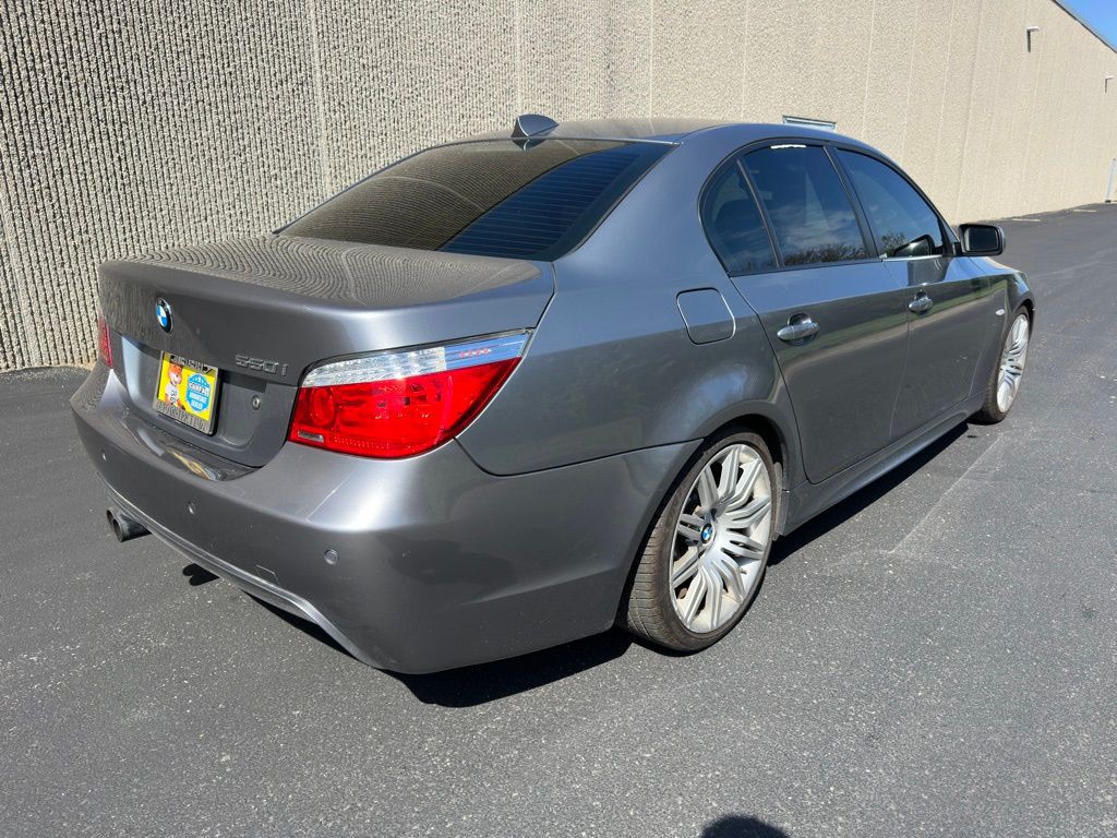 2008 BMW 5 Series Image 4