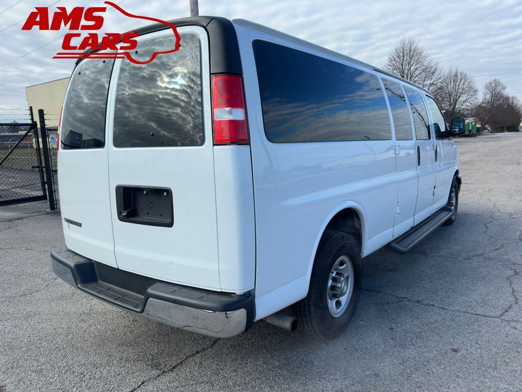 2020 Chevrolet Express Image 4