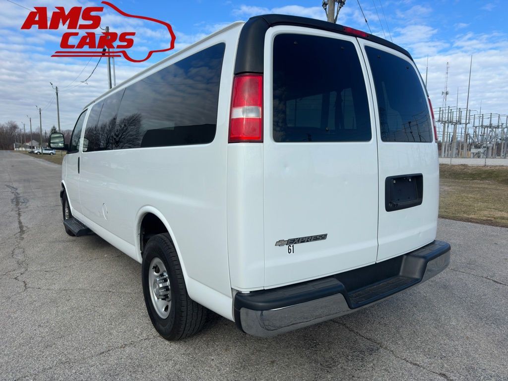 2020 Chevrolet Express Image 6