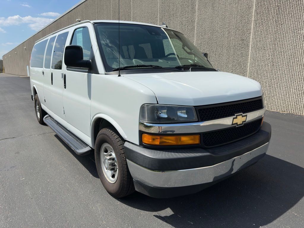 2020 Chevrolet Express Image 3
