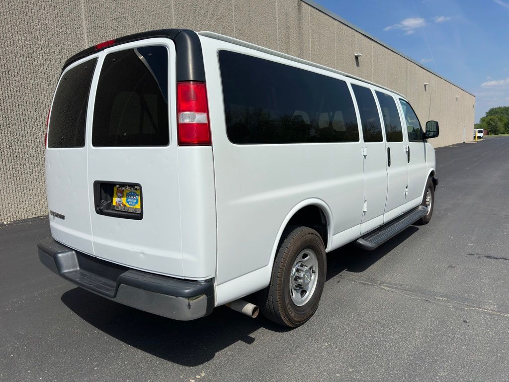 2020 Chevrolet Express Image 4