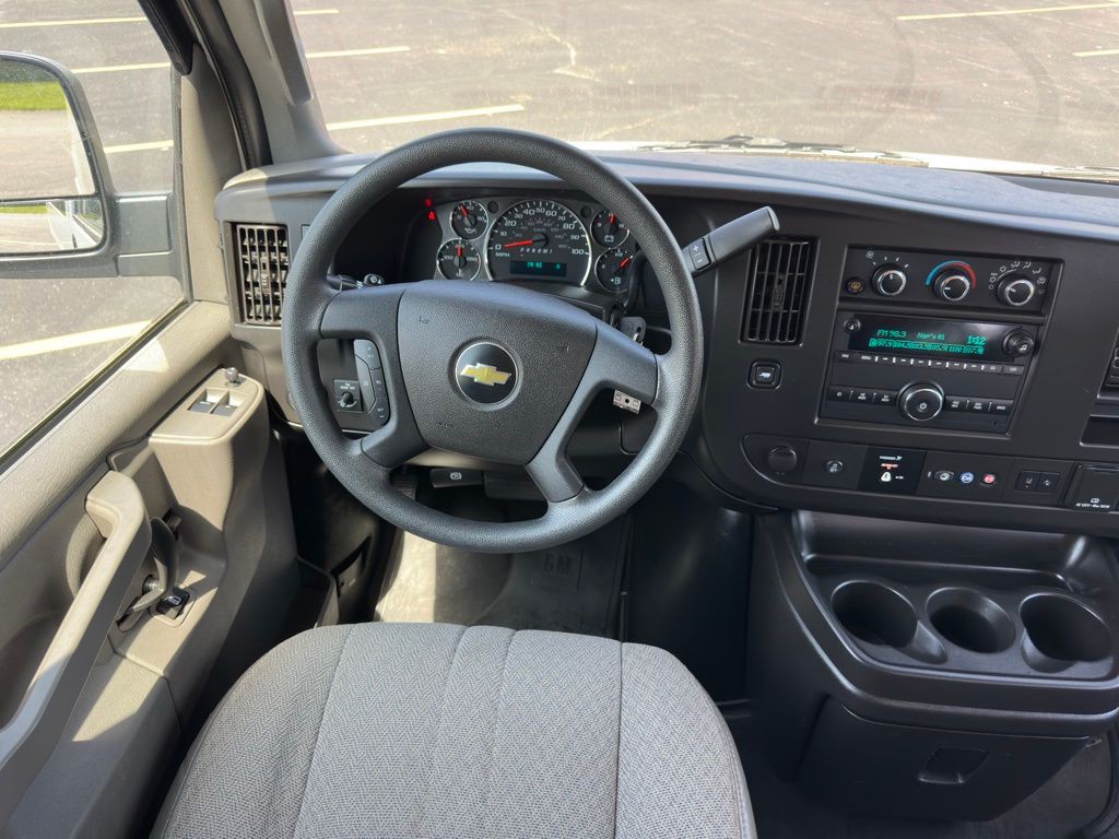 2020 Chevrolet Express Image 7