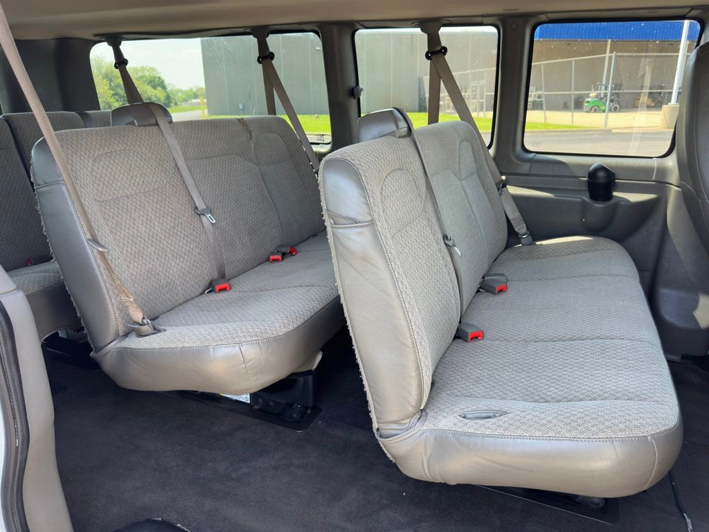 2020 Chevrolet Express Image 13