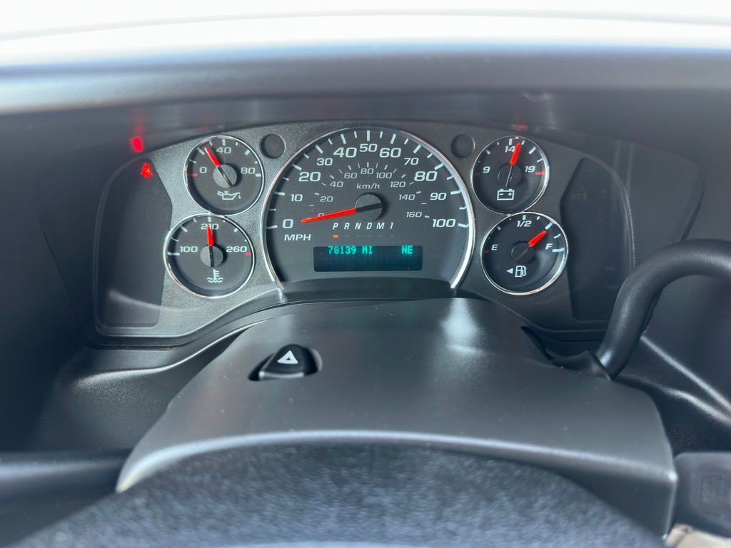 2020 Chevrolet Express Image 17