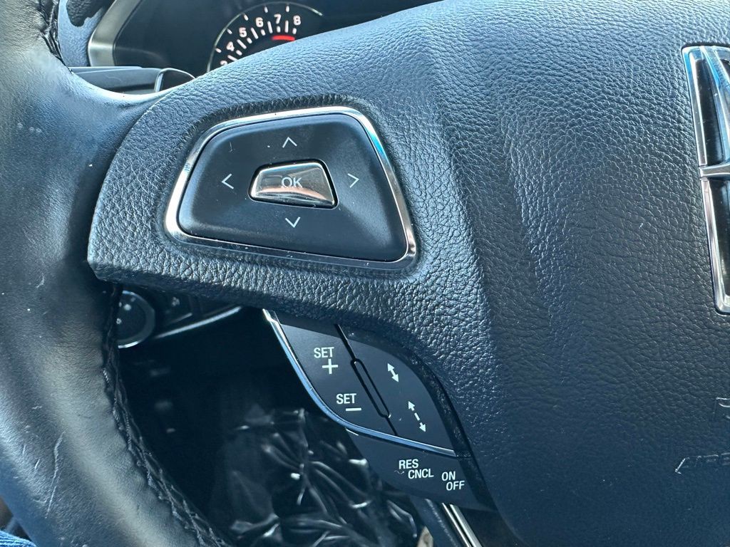 2016 Lincoln MKZ Image 22