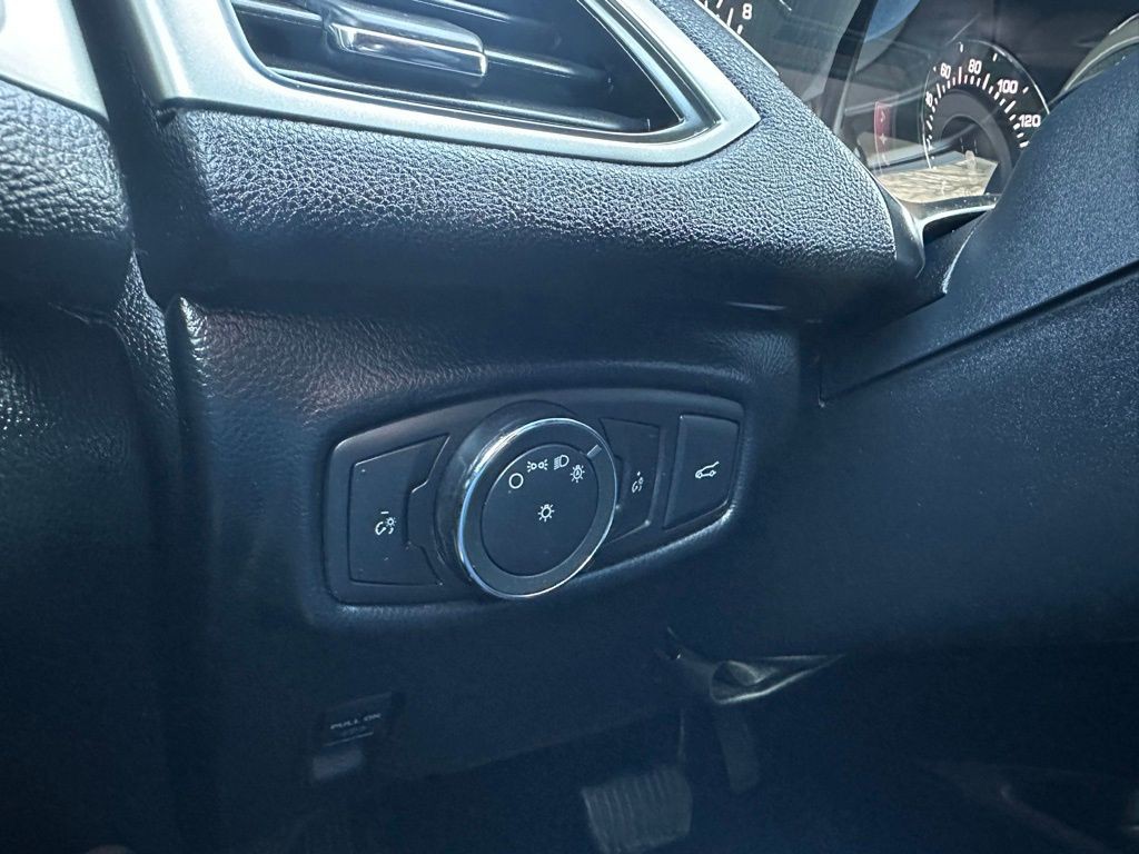 2016 Lincoln MKZ Image 23