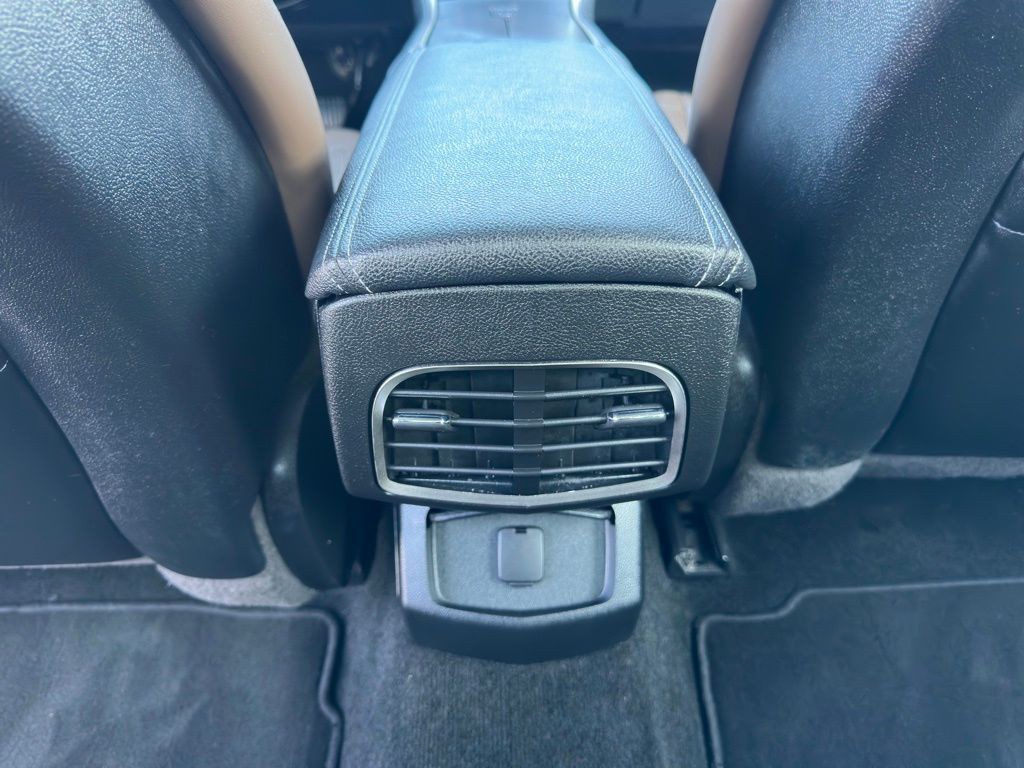 2016 Lincoln MKZ Image 33