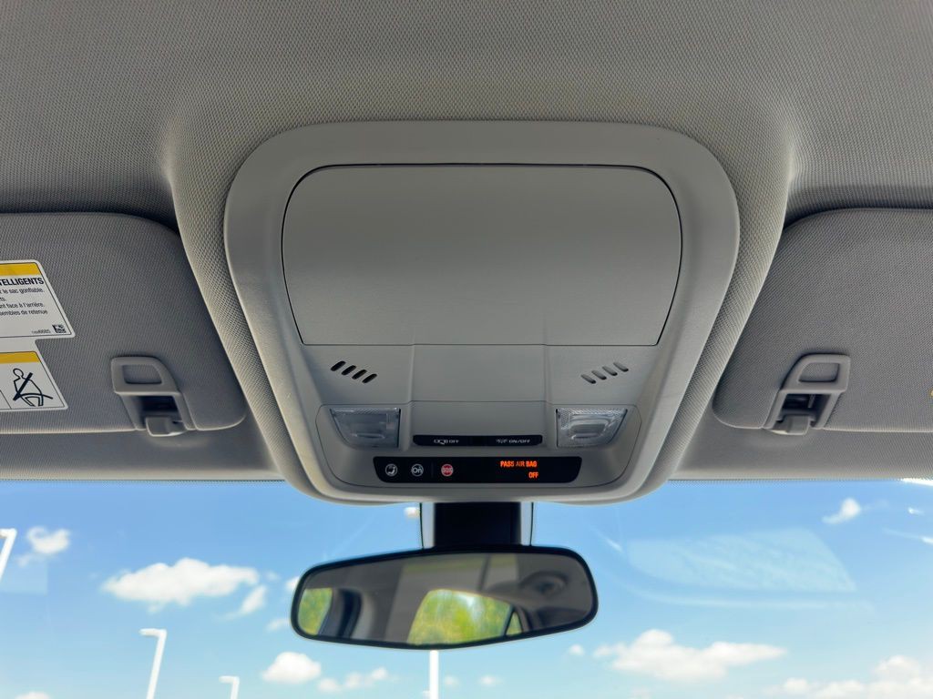 2019 Chevrolet Equinox Image 32