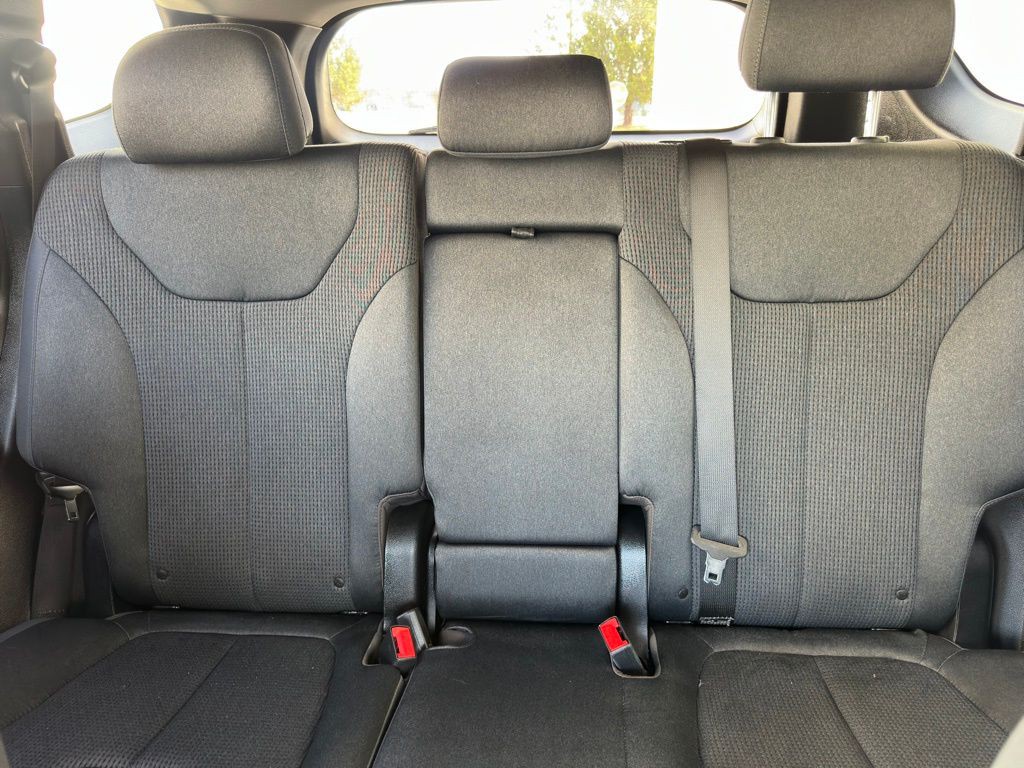 2020 Hyundai Santa Fe Image 12