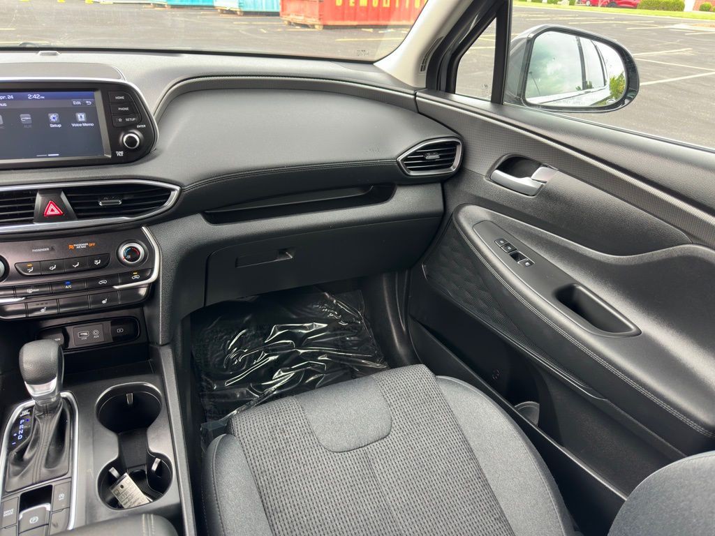 2020 Hyundai Santa Fe Image 9
