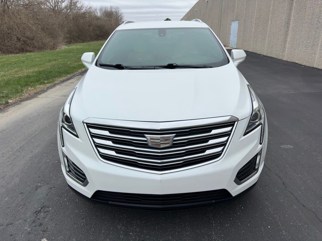 2017 Cadillac XT5 Image 2