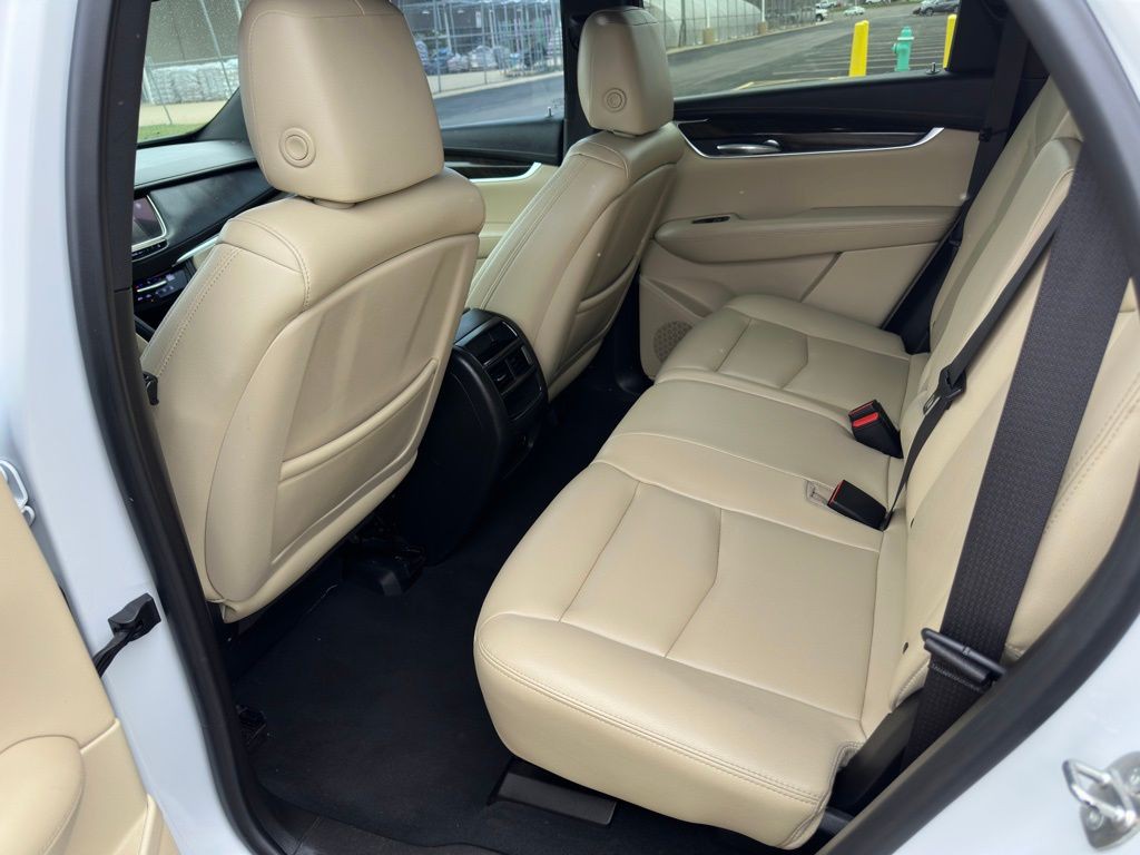 2017 Cadillac XT5 Image 11