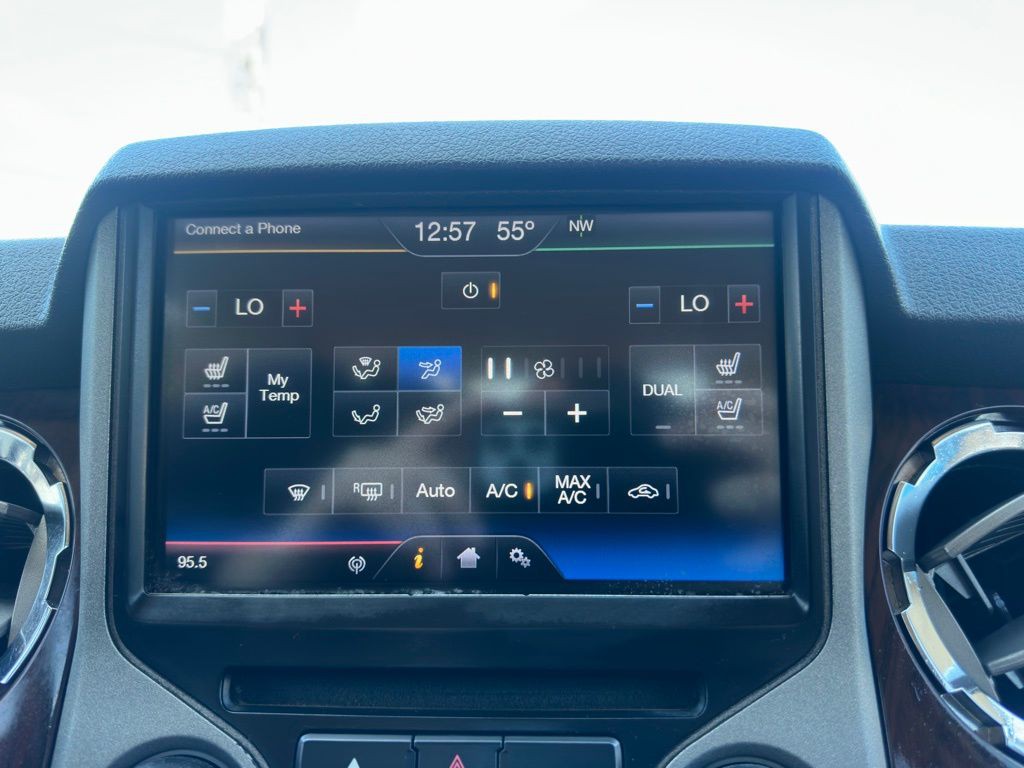 2013 Ford F-250 Image 28