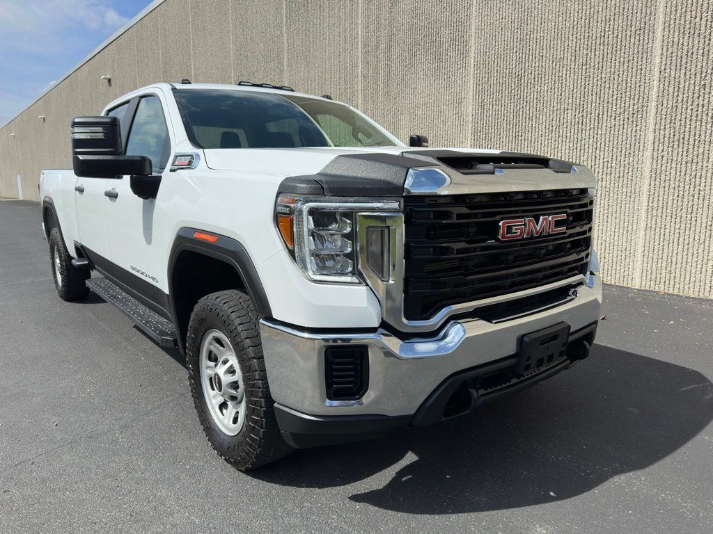 2022 GMC Sierra 3500 Image 3