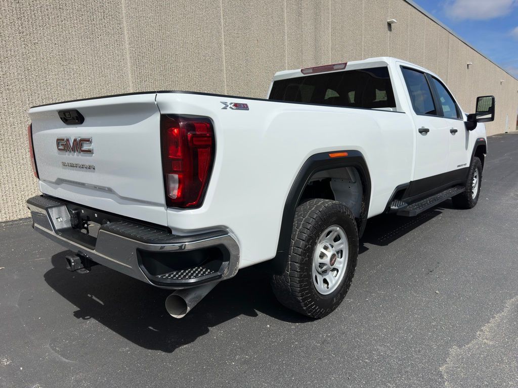 2022 GMC Sierra 3500 Image 4