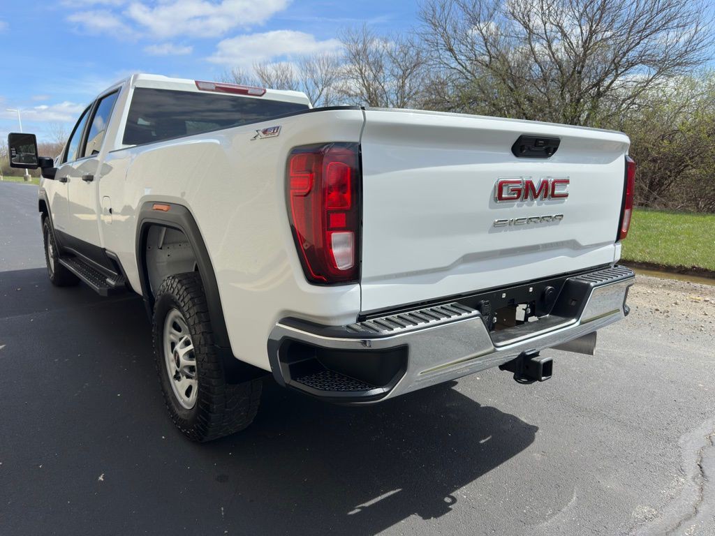 2022 GMC Sierra 3500 Image 6