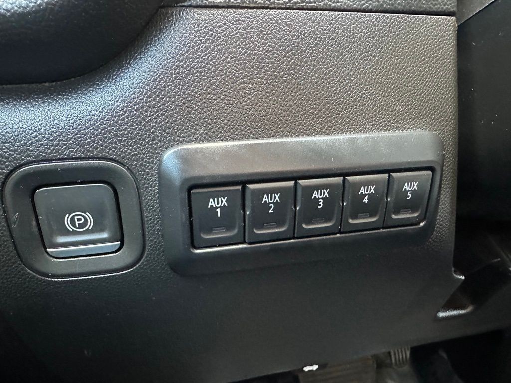 2022 GMC Sierra 3500 Image 21