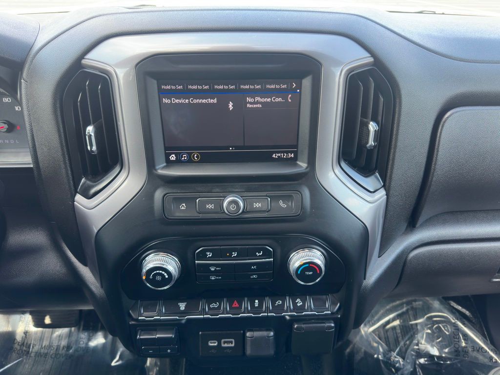 2022 GMC Sierra 3500 Image 24