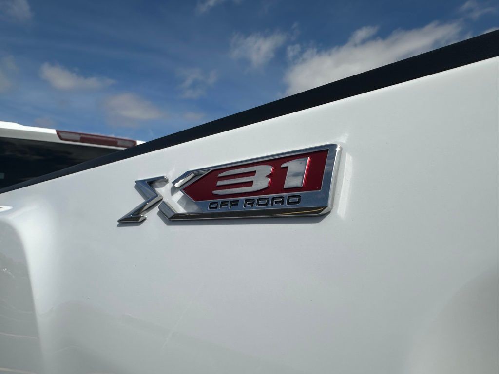 2022 GMC Sierra 3500 Image 35