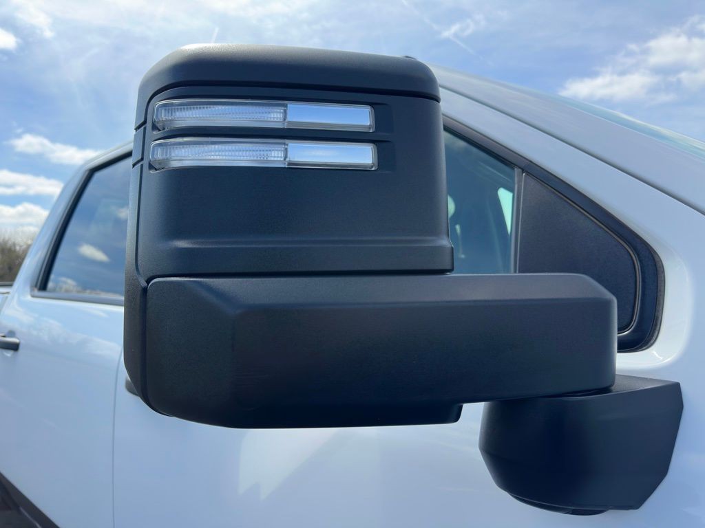 2022 GMC Sierra 3500 Image 38