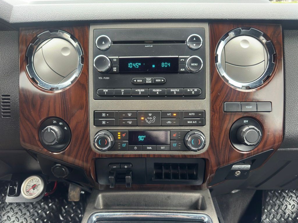 2012 Ford F-350 Image 24