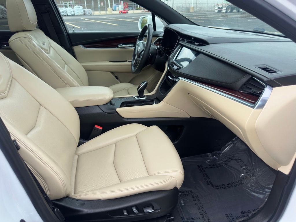 2017 Cadillac XT5 Image 14