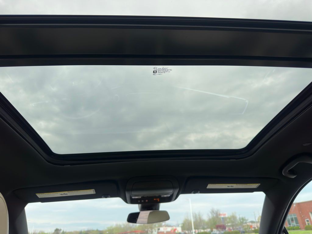 2017 Cadillac XT5 Image 38