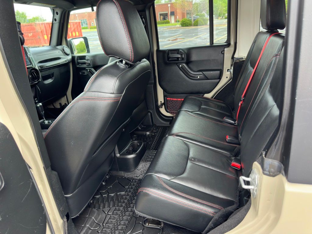 2017 Jeep Wrangler Image 11