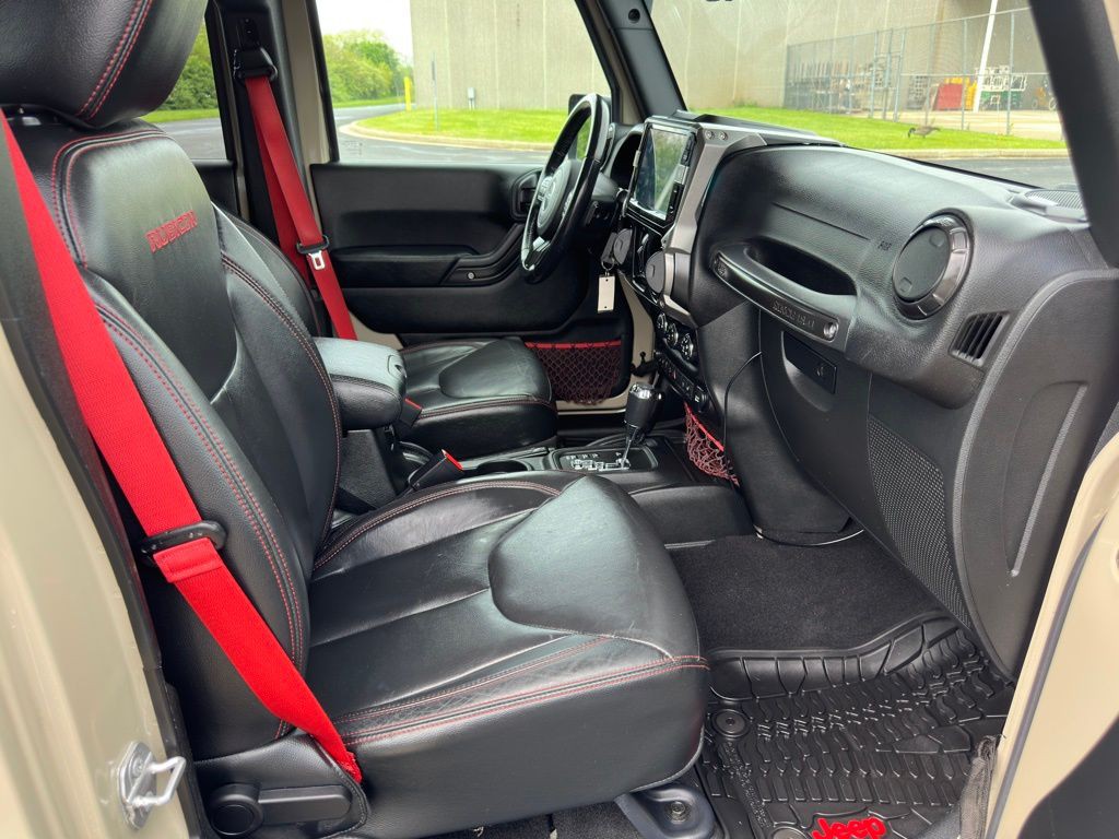 2017 Jeep Wrangler Image 14
