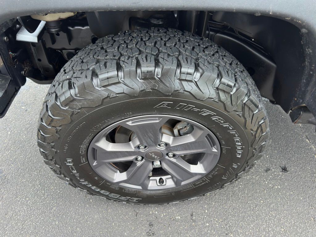 2017 Jeep Wrangler Image 35