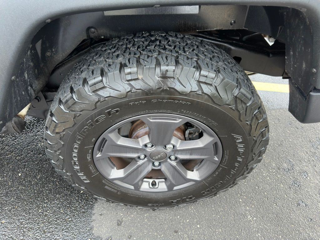 2017 Jeep Wrangler Image 36
