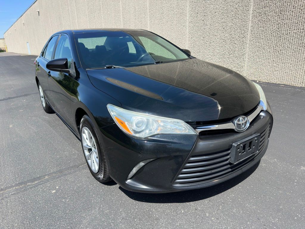 2015 Toyota Camry Image 3