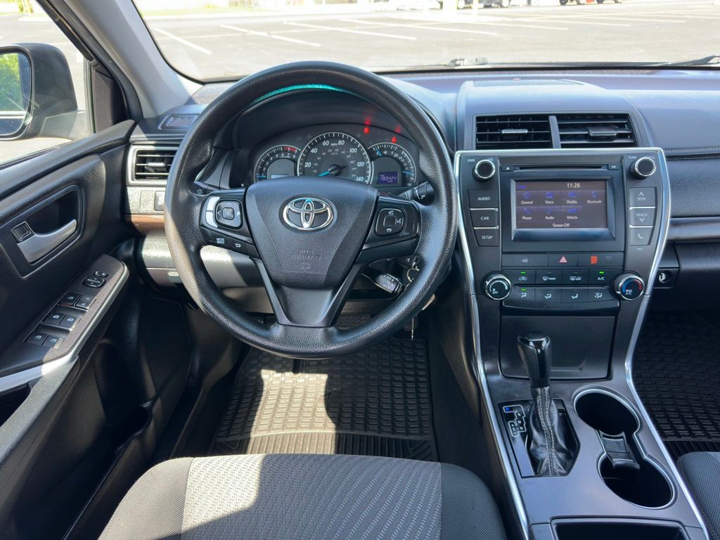 2015 Toyota Camry Image 7