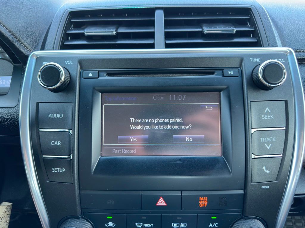 2015 Toyota Camry Image 23